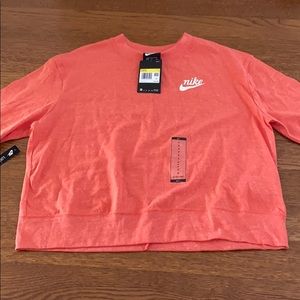 Women’s Nike long sleeve top